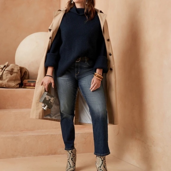 NWT Banana Republic Denim Girlfriend Mid Rise Jean Rolled Hem Size 28 - Picture 5 of 13